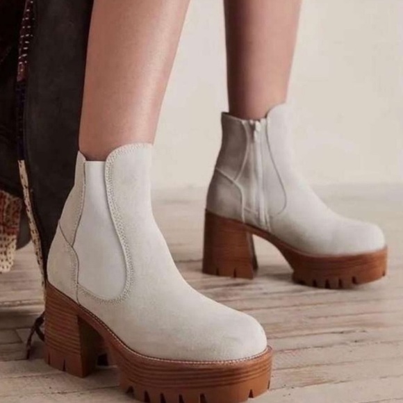 Jeffrey Campbell Preston Platform Ankle Boots (Limited & Sold Out) - Picture 6 of 12